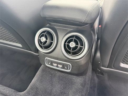 Used 2022 Alfa Romeo Giulia Veloce image 26