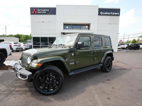 Used 2021 Jeep Wrangler Unlimited Sahara w/ Cold Weather Group AWD/4WD image 53