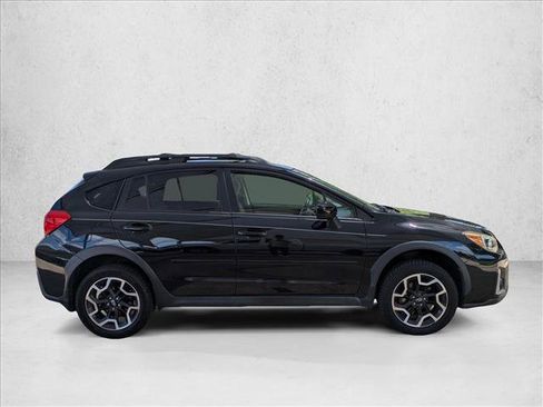 Used 2016 Subaru Crosstrek 2.0i Premium w/ Popular Package #1 AWD/4WD image 4