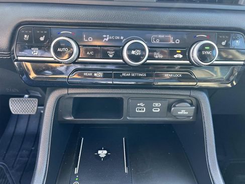 Used 2023 Honda Pilot Elite image 24