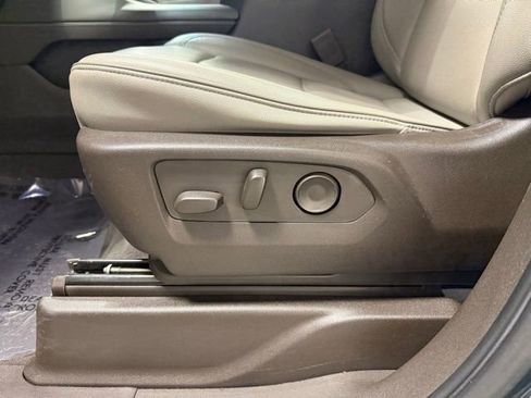 Used 2021 GMC Yukon SLT w/ SLT Premium Package image 14