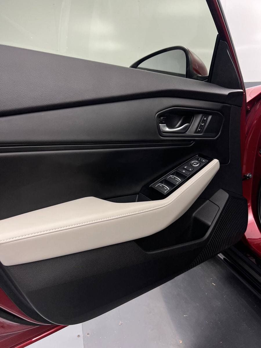 Used 2024 Honda Accord Touring image 14