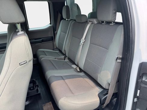 Used 2016 Ford F150 XL w/ Equipment Group 101A Mid AWD/4WD image 11