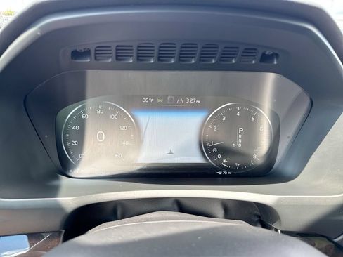 Used 2016 Volvo XC90 T6 Momentum AWD/4WD image 12