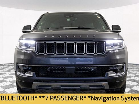 Used 2024 Jeep Wagoneer Series III AWD/4WD image 8