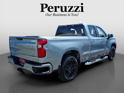 Used 2023 Chevrolet Silverado 1500 RST AWD/4WD image 3