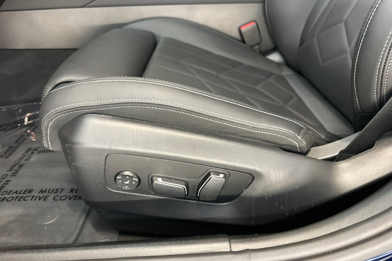 Used 2024 BMW i5 eDrive40i w/ Executive Package RWD image 14