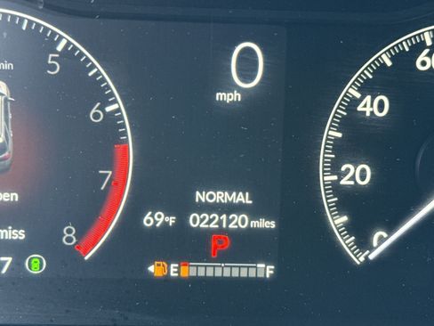 Used 2025 Honda Pilot EX-L image 22