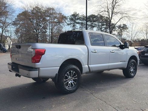 Used 2021 Nissan Titan SV w/ Off Road Protection Package image 5