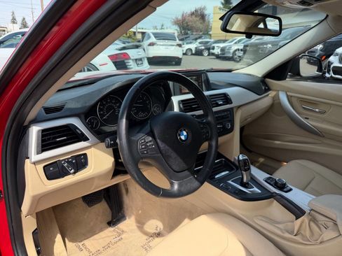 Used 2014 BMW 320i Sedan RWD image 40