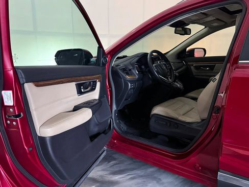 Used 2018 Honda CR-V Touring image 16