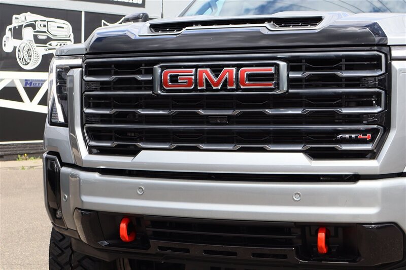 Used 2025 GMC Sierra 3500 AT4 w/ AT4 Premium Plus Package AWD/4WD image 9