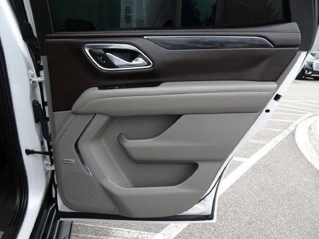 Used 2022 GMC Yukon SLT w/ SLT Premium Package AWD/4WD image 21