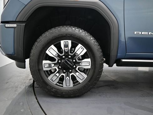 New 2026 GMC Sierra 2500 Denali image 8