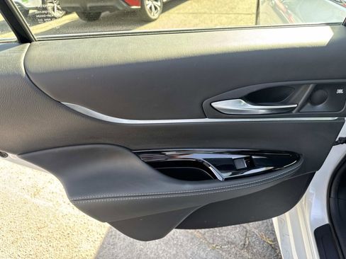 Used 2021 Toyota Mirai w/ Advanced Technology Package RWD image 8