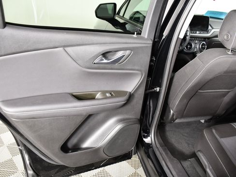 Used 2025 Chevrolet Blazer LT AWD/4WD image 44