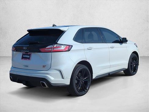 Used 2024 Ford Edge ST w/ Equipment Group 401A image 7