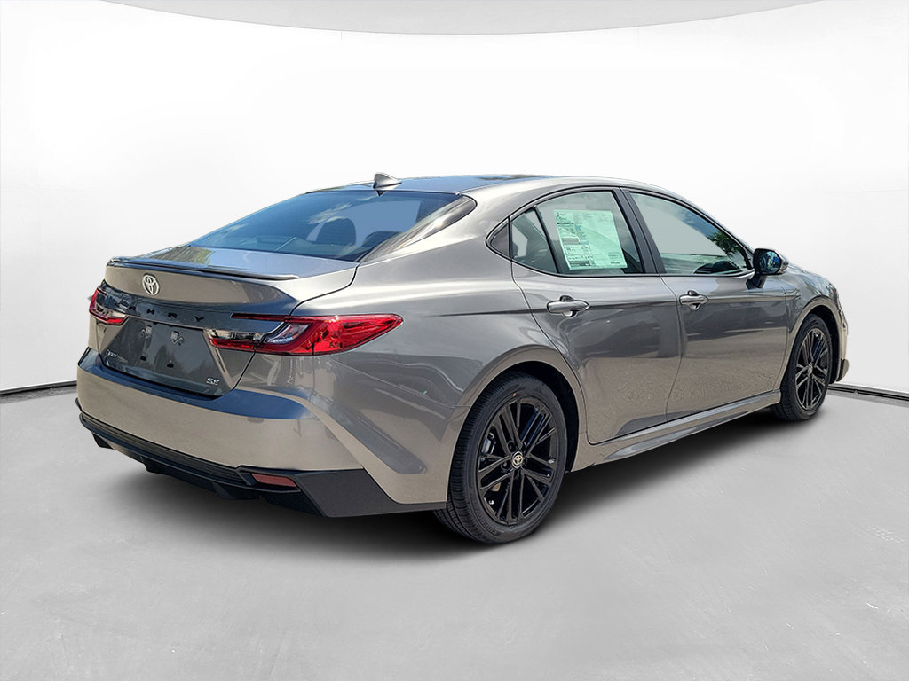 Used 2026 Toyota Camry SE w/ Convenience Package FWD image 4