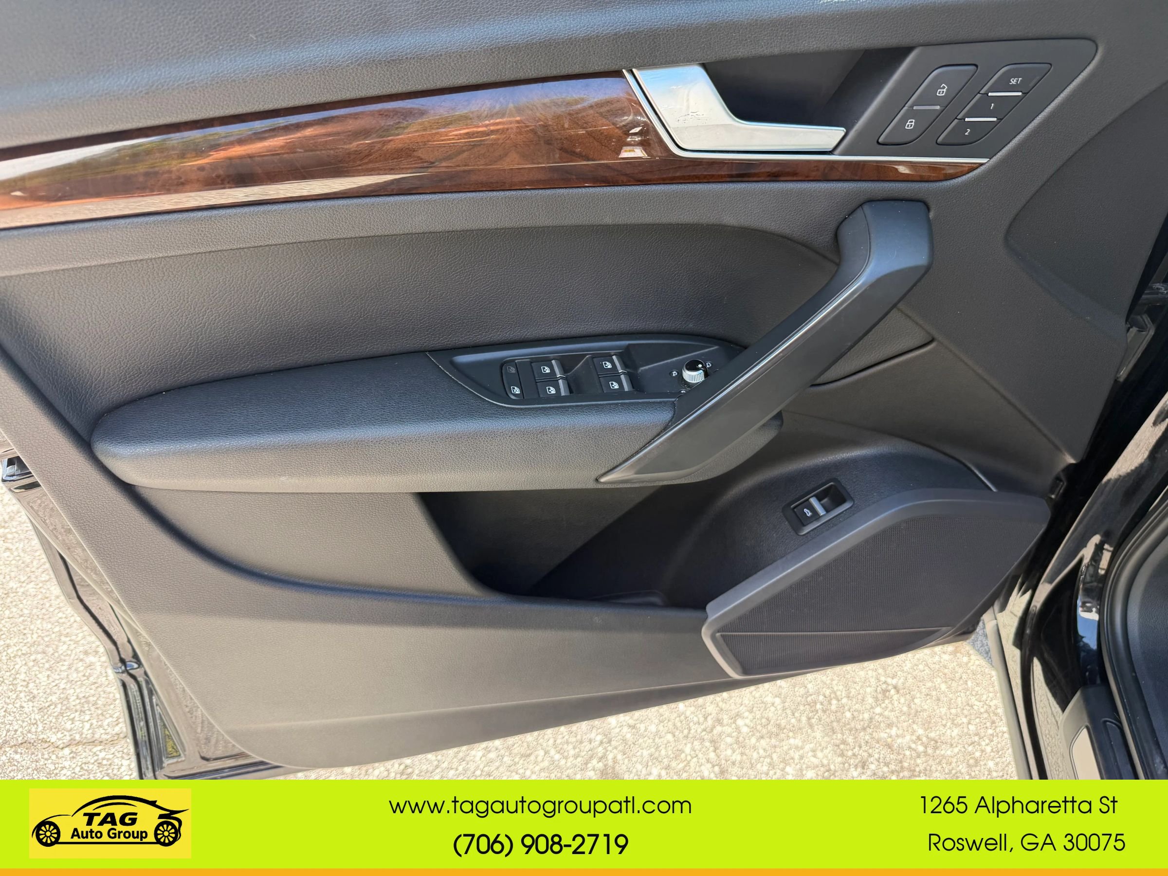 Used 2018 Audi Q5 2.0T Premium Plus w/ Premium Plus Package AWD/4WD image 12