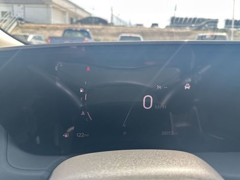 Used 2024 Buick Encore GX Sport Touring FWD image 11