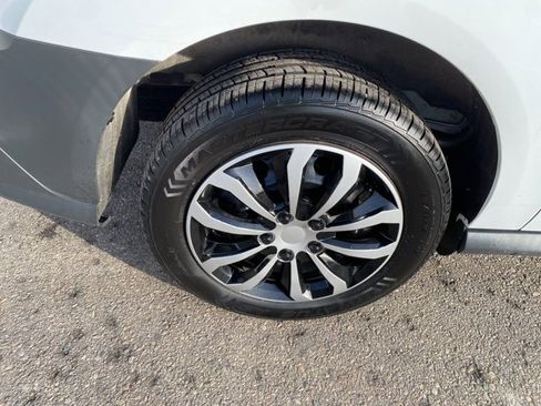 Used 2018 Ford Transit Connect XL image 12