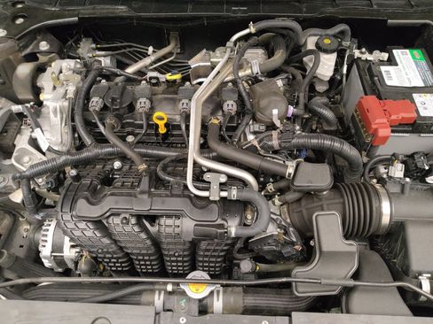Used 2024 Nissan Altima 2.5 SV FWD image 30