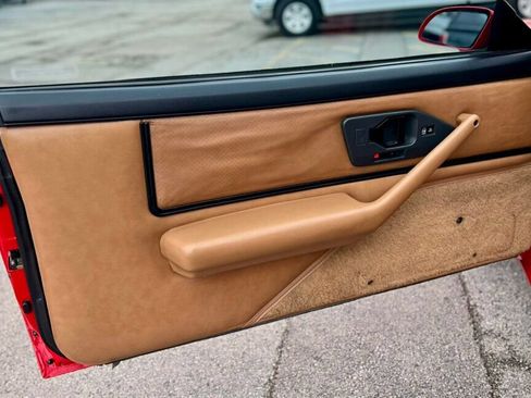 Used 1991 Pontiac Firebird Trans Am RWD image 12