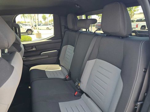 Used 2025 Toyota Tacoma TRD Sport w/ TRD Sport Upgrade Package AWD/4WD image 19