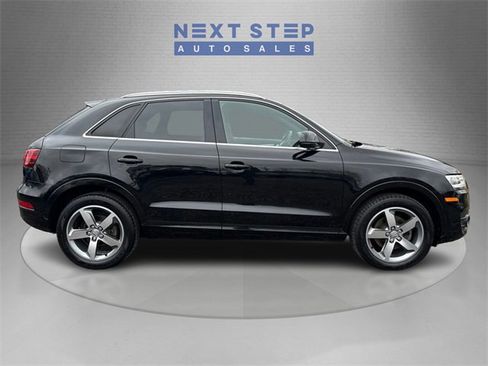 Used 2015 Audi Q3 2.0T Premium Plus w/ Driver Assistance Package image 9