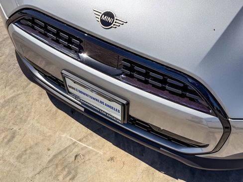 New 2026 MINI Cooper 2-Door Hardtop FWD image 10