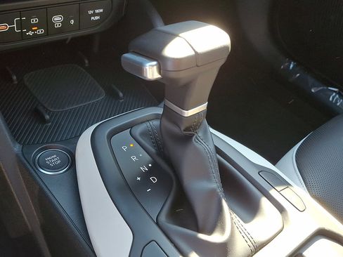 New 2025 Kia K4 GT-Line Turbo image 8