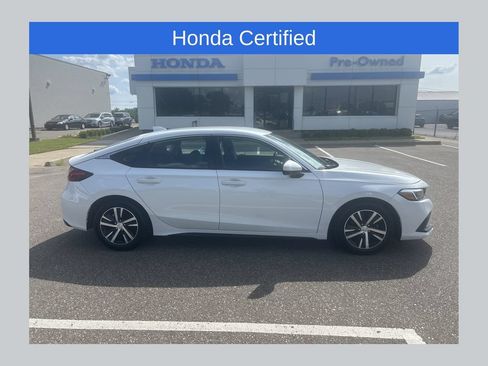 Used 2024 Honda Civic LX image 1