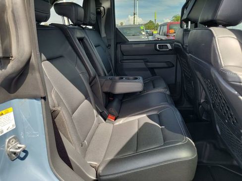 Used 2025 Ford Bronco Big Bend image 19