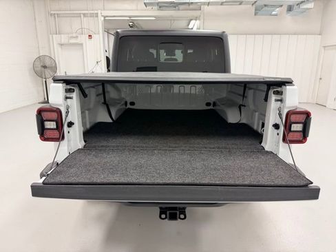 Used 2024 Jeep Gladiator Mojave image 27