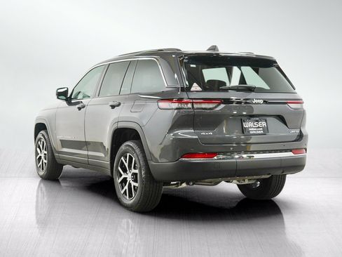 Used 2025 Jeep Grand Cherokee Limited w/ Trailer Tow Package AWD/4WD image 3
