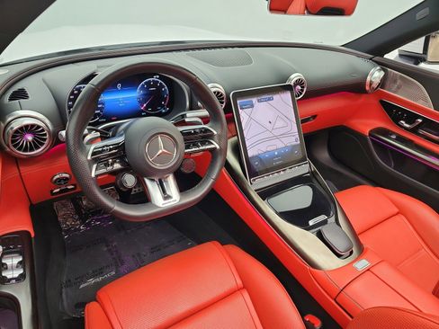 Used 2023 Mercedes-Benz SL 43 AMG w/ Driver Assistance Package image 15