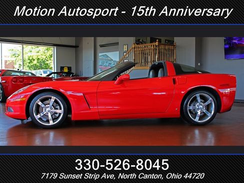 Used 2008 Chevrolet Corvette Coupe w/ Roof Package RWD image 7