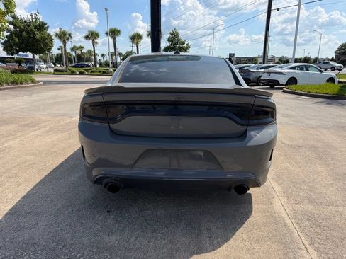 Used 2017 Dodge Charger SRT Hellcat RWD image 4