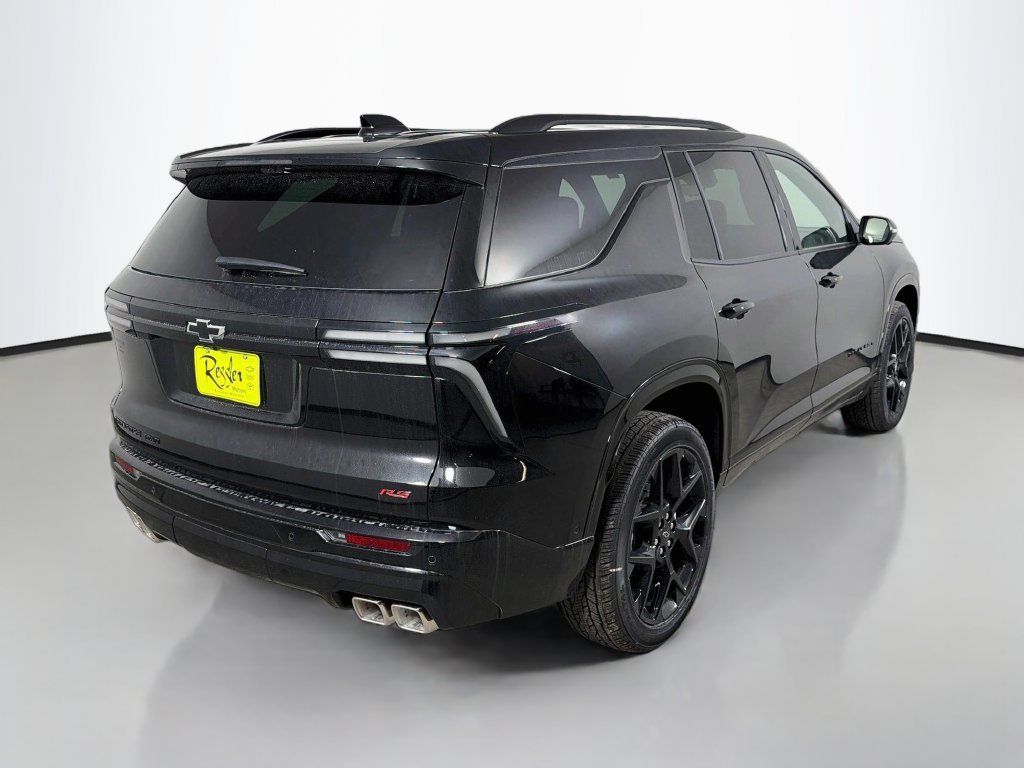 New 2026 Chevrolet Traverse RS w/ LPO, Floor Liner Package AWD/4WD image 6