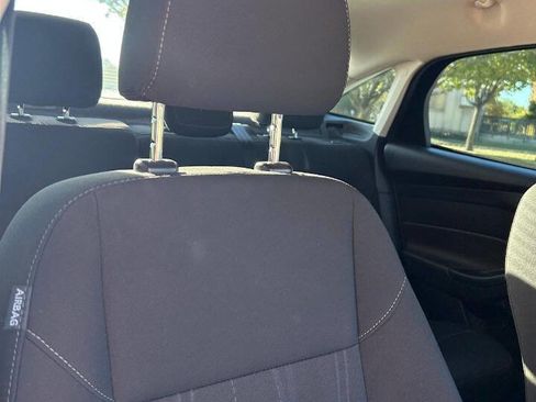 Used 2016 Ford Focus SE image 17