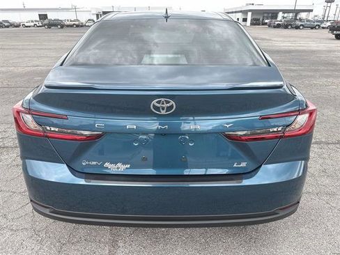 Used 2025 Toyota Camry LE w/ Convenience Package FWD image 5