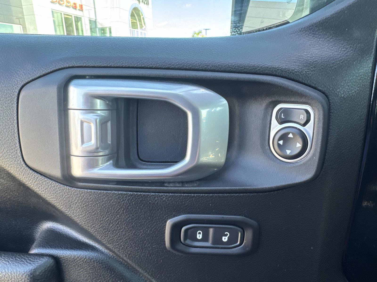 Used 2023 Jeep Wrangler Unlimited Sport AWD/4WD image 18
