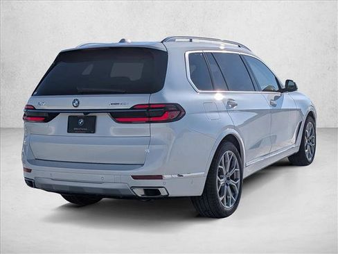 New 2026 BMW X7 xDrive40i image 2