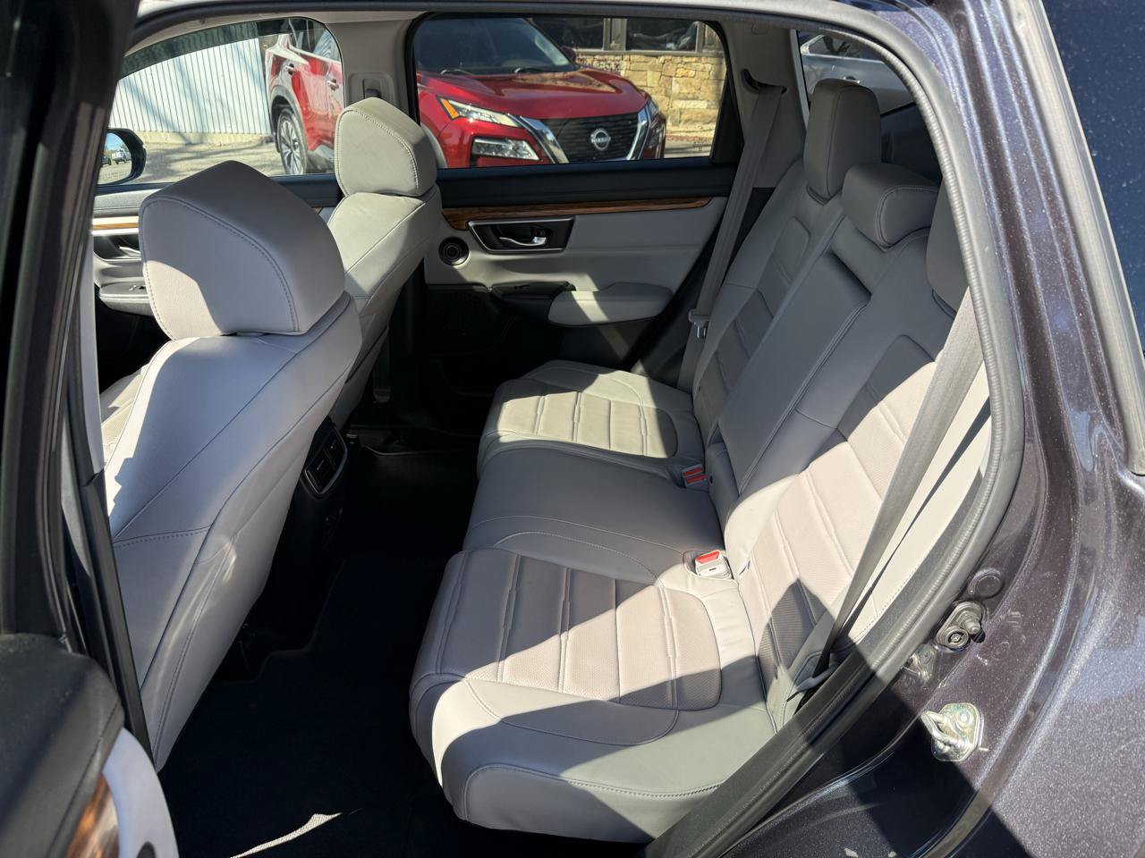 Used 2018 Honda CR-V Touring image 8
