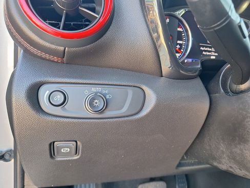 Used 2022 Chevrolet Blazer RS image 23