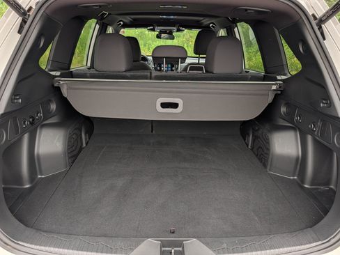 Used 2025 Subaru Forester Premium AWD/4WD image 18