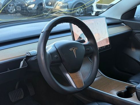 Used 2020 Tesla Model 3 Long Range image 26