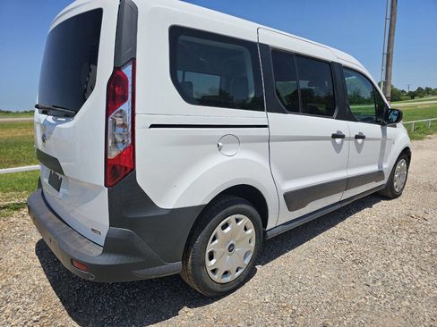 Used 2017 Ford Transit Connect XL FWD image 5