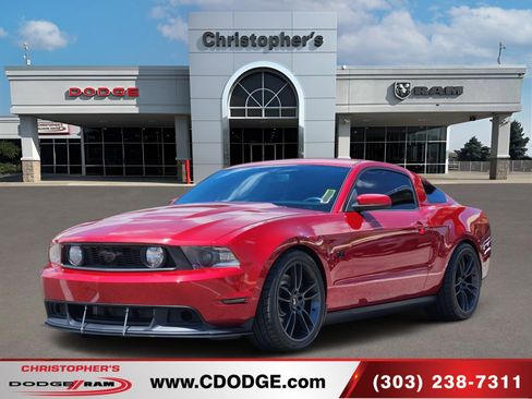 Used 2010 Ford Mustang GT RWD image 7