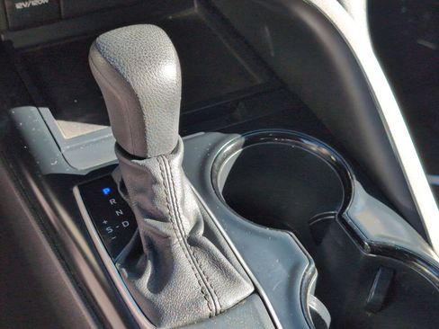 Used 2020 Toyota Camry LE image 22